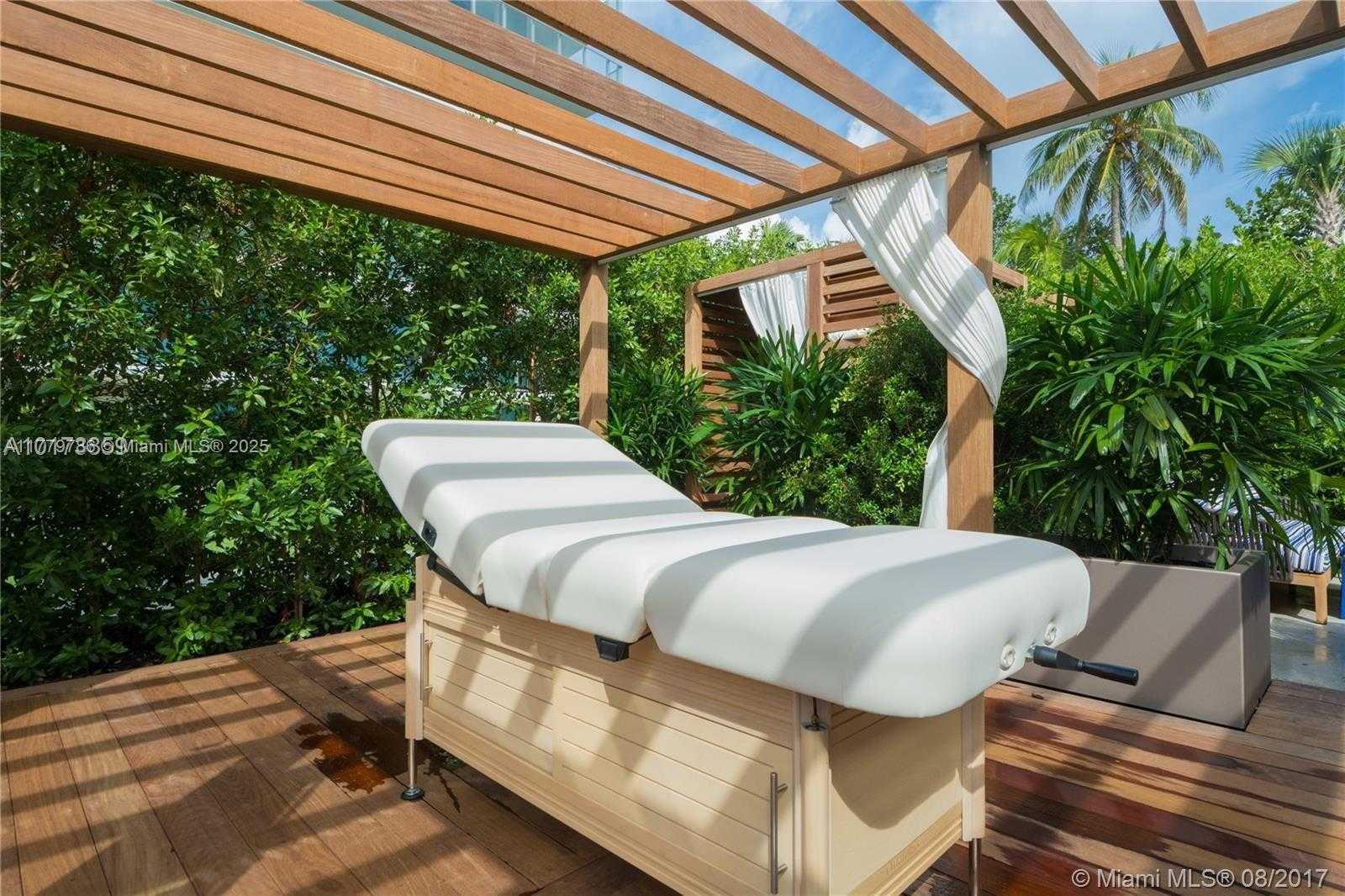 Small Image of 350 OCEAN DR #304N, Key Biscayne Number 44