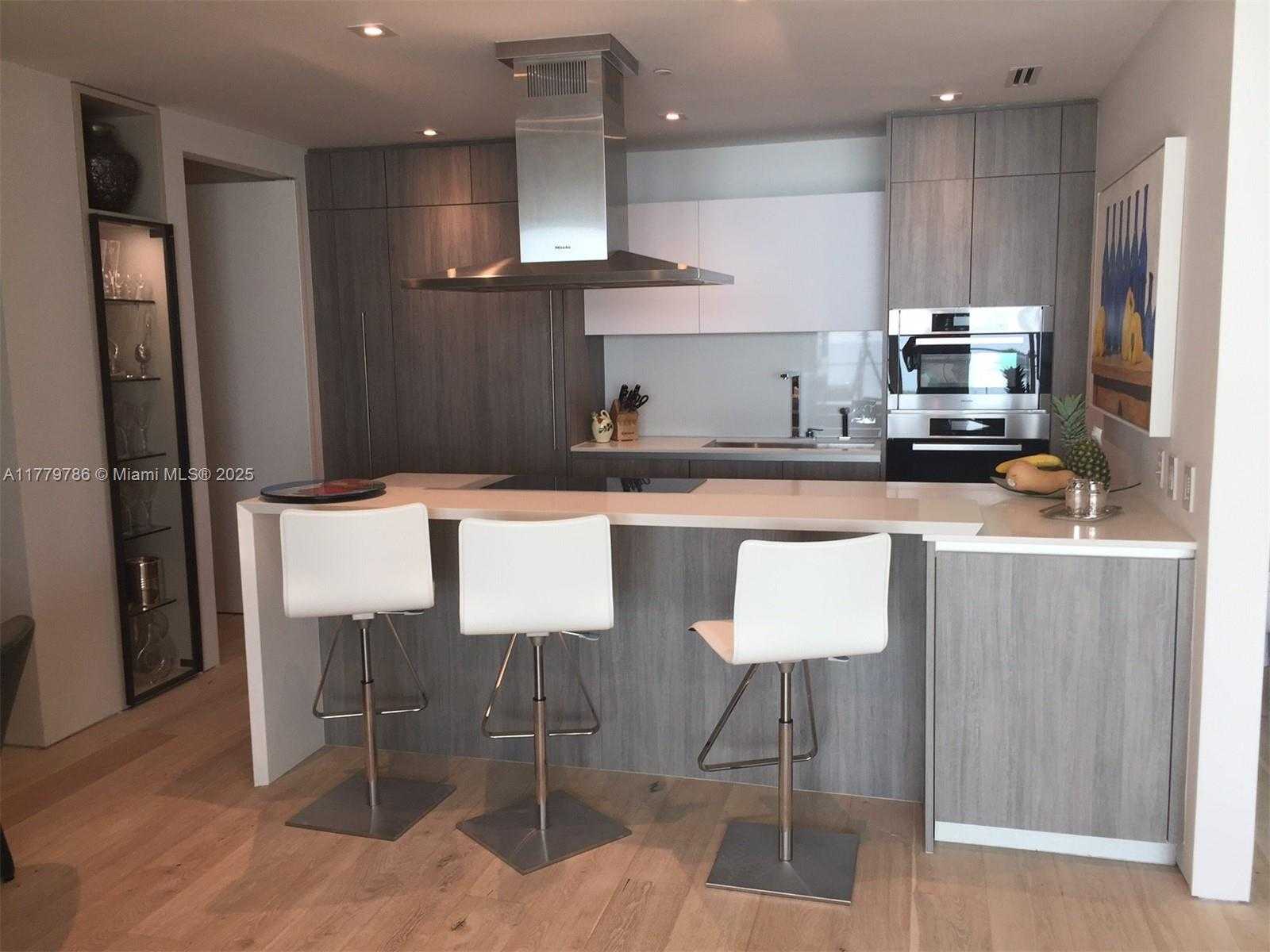 Small Image of 350 OCEAN DR #304N, Key Biscayne Number 5