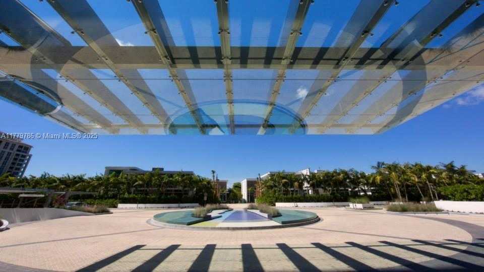 Small Image of 350 OCEAN DR #304N, Key Biscayne Number 68
