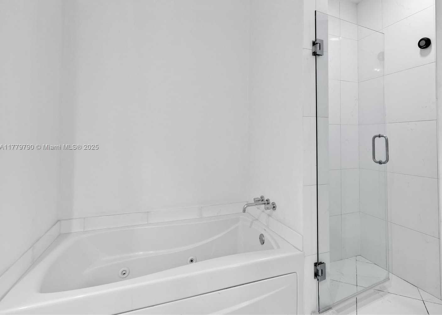 Small Image of 55 SOUTH EAST 6TH ST #4304, Miami Number 12