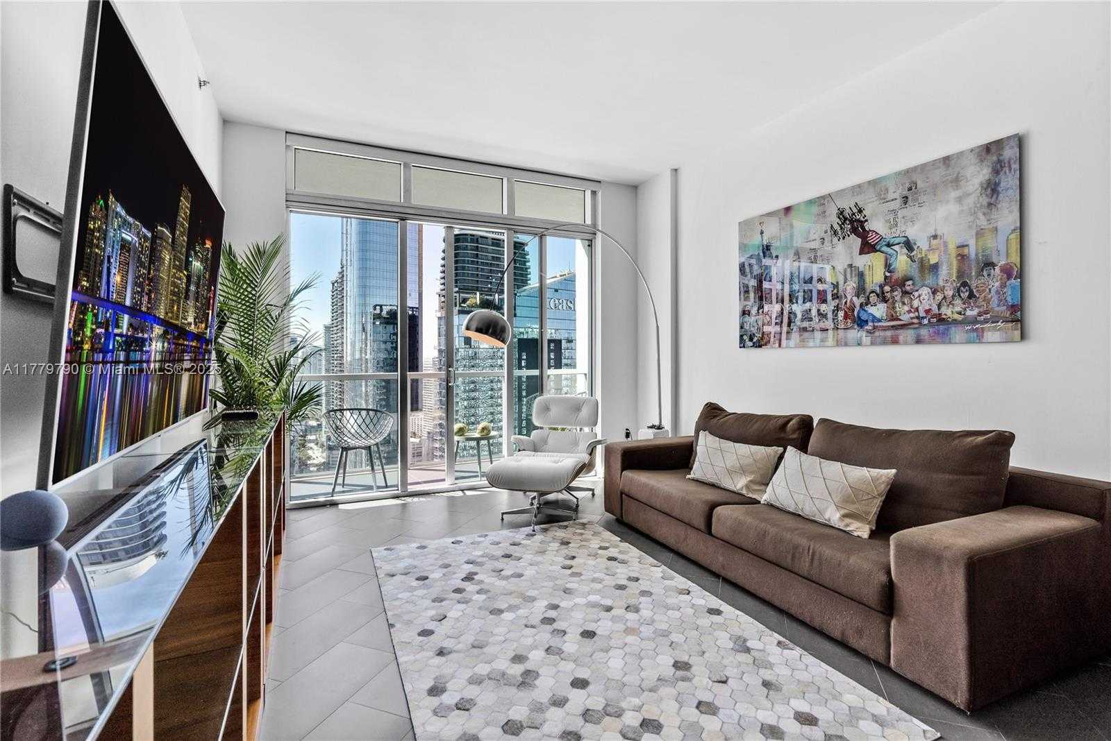 Small Image of 55 SOUTH EAST 6TH ST #4304, Miami Number 3