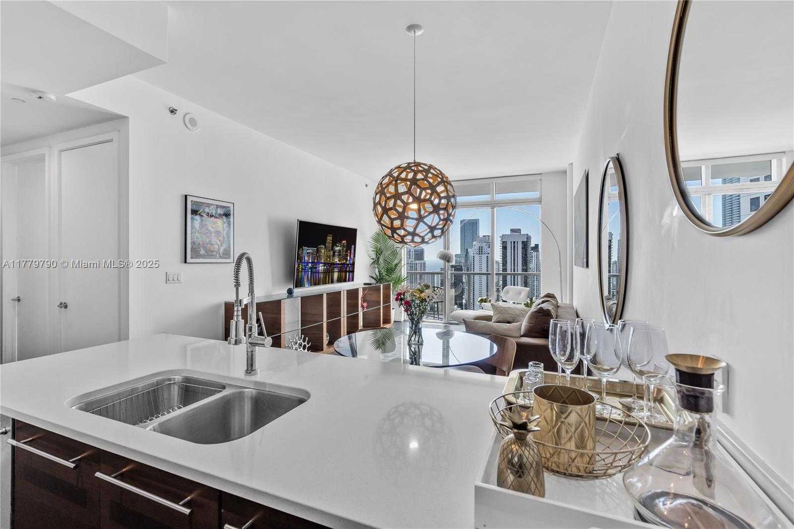 Small Image of 55 SOUTH EAST 6TH ST #4304, Miami Number 5