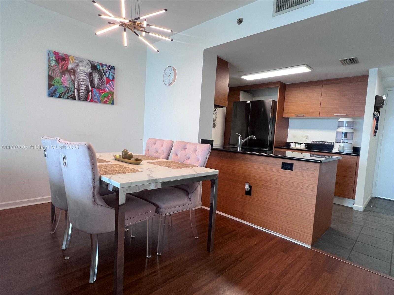 Small Image of 50 BISCAYNE BLVD #3005, Miami Number 11