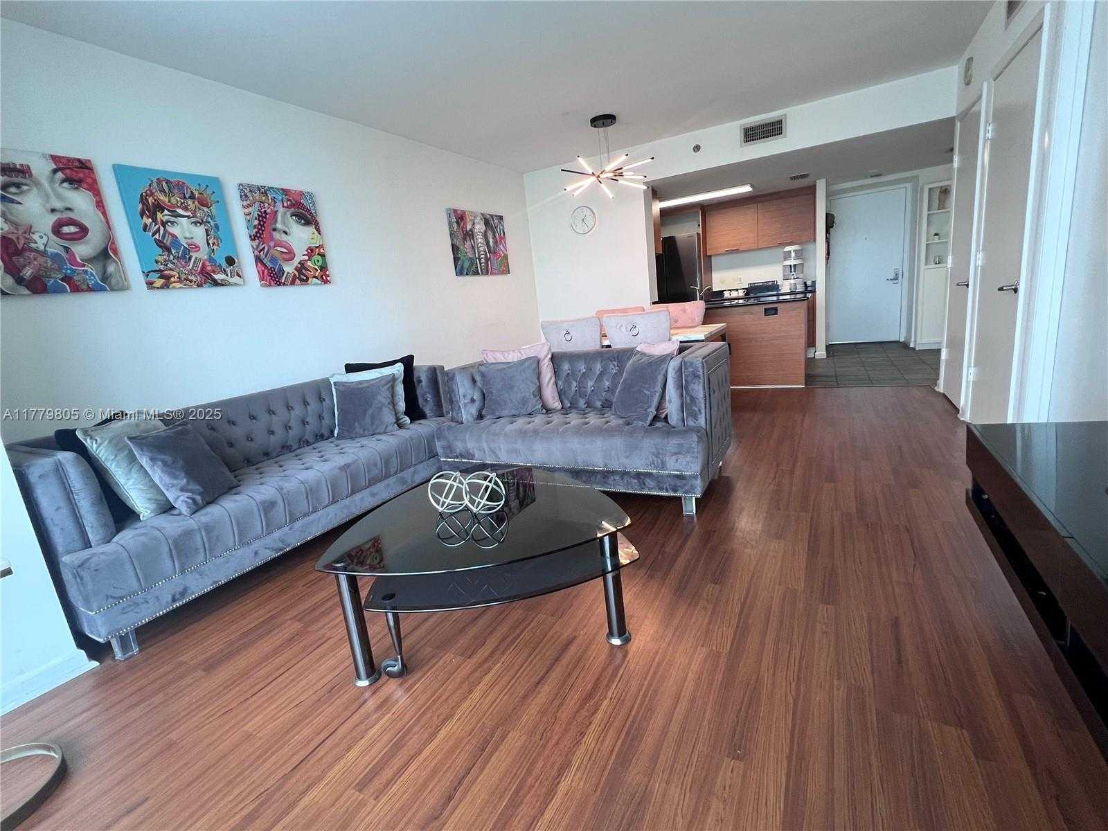 Small Image of 50 BISCAYNE BLVD #3005, Miami Number 4