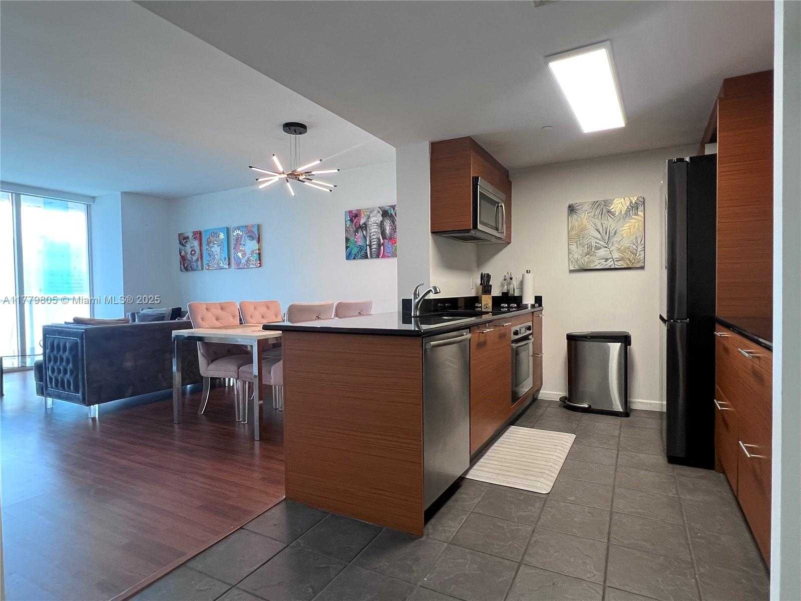 Small Image of 50 BISCAYNE BLVD #3005, Miami Number 7