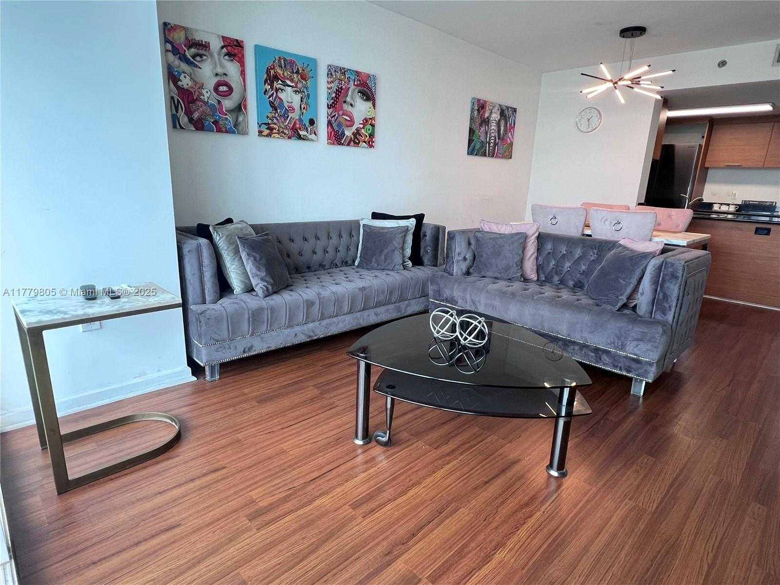 Small Image of 50 BISCAYNE BLVD #3005, Miami Number 9