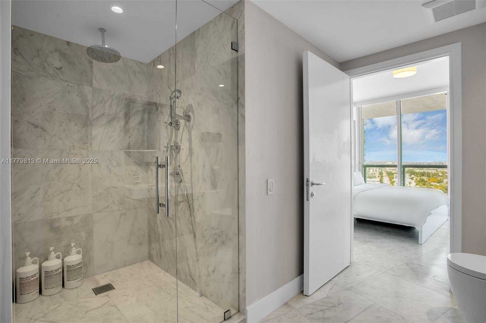 Small Image of 450 ALTON RD #2110, Miami Beach Number 31