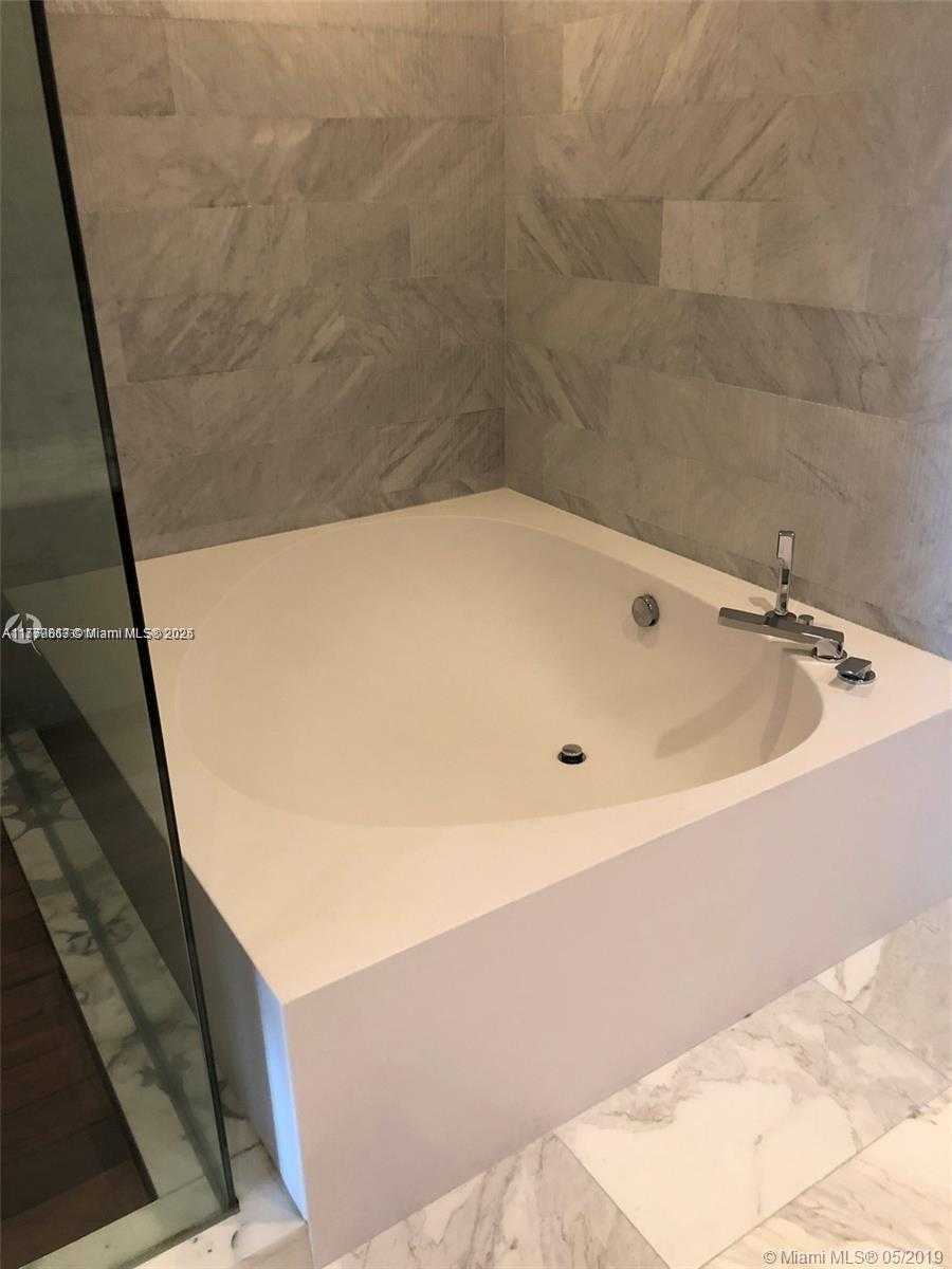 Small Image of 10203 COLLINS AVE #605, Bal Harbour Number 16