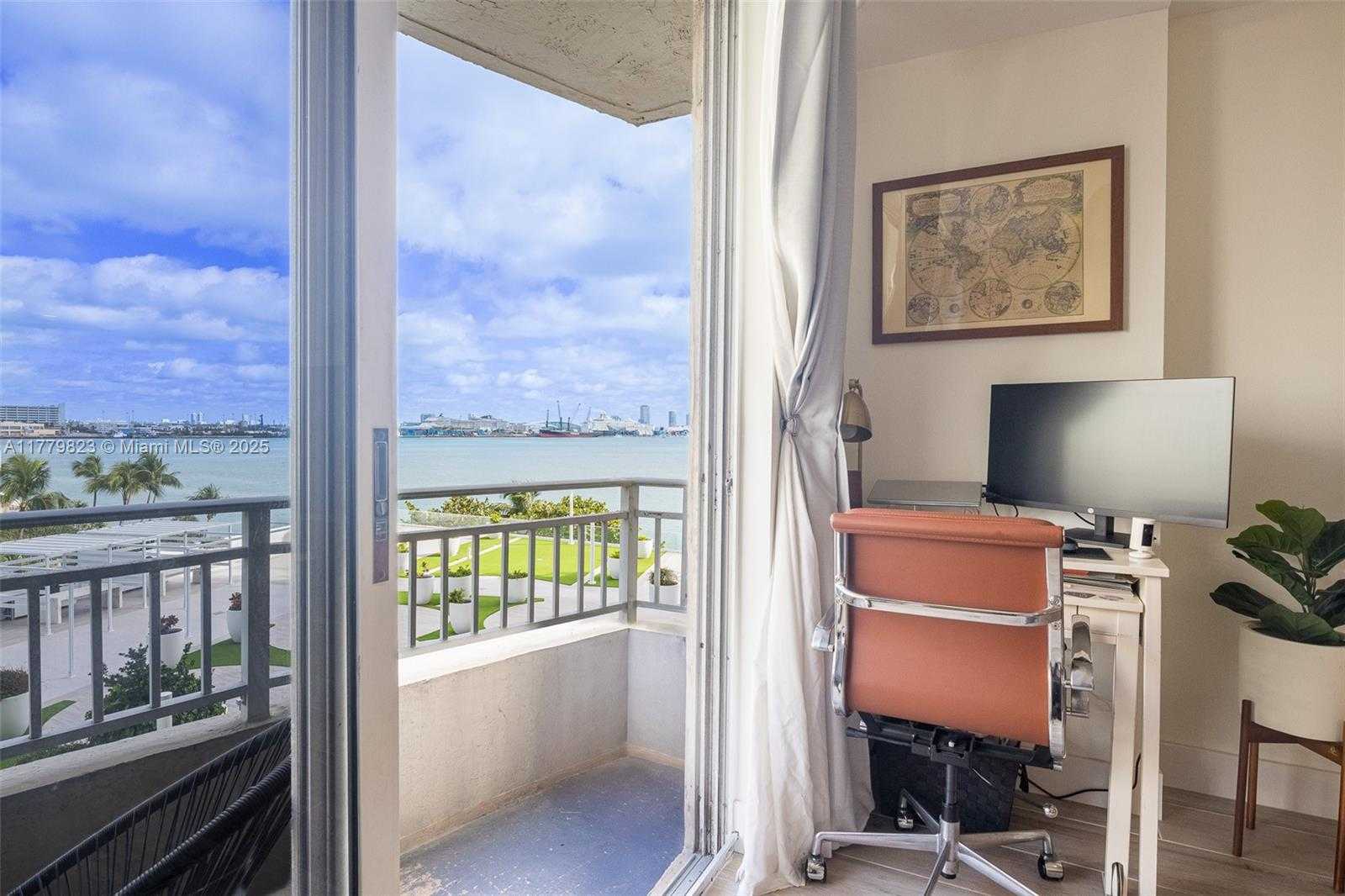 Small Image of 770 CLAUGHTON ISLAND DR #609, Miami Number 11
