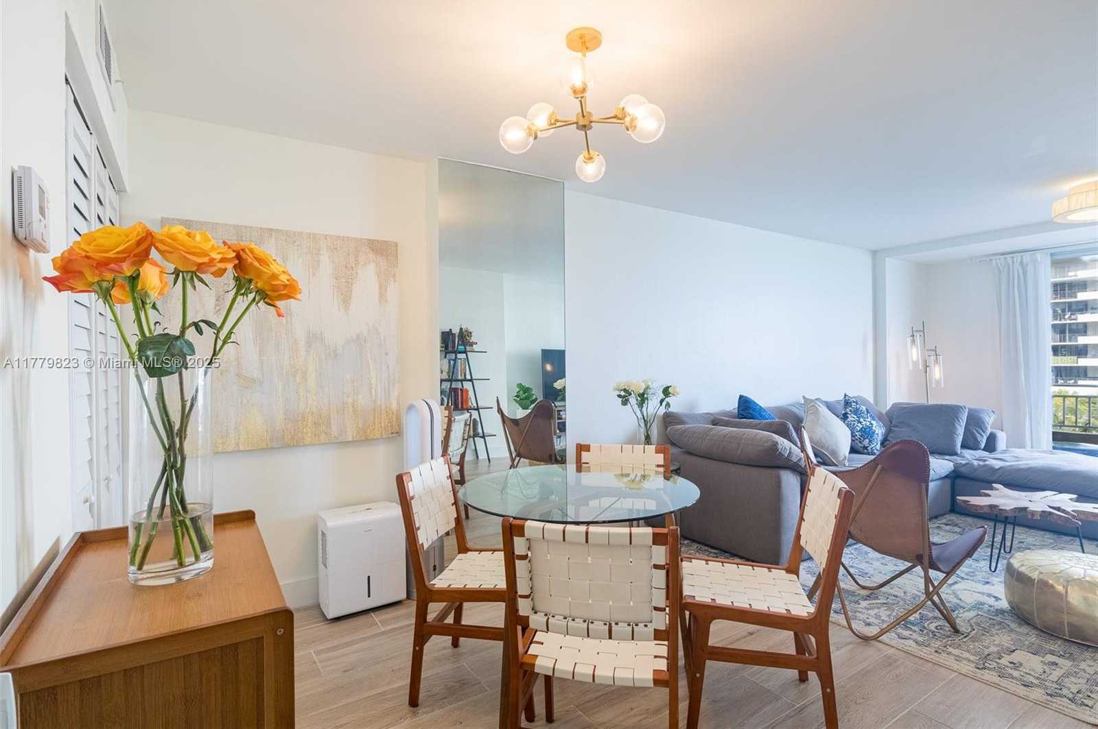 Small Image of 770 CLAUGHTON ISLAND DR #609, Miami Number 4