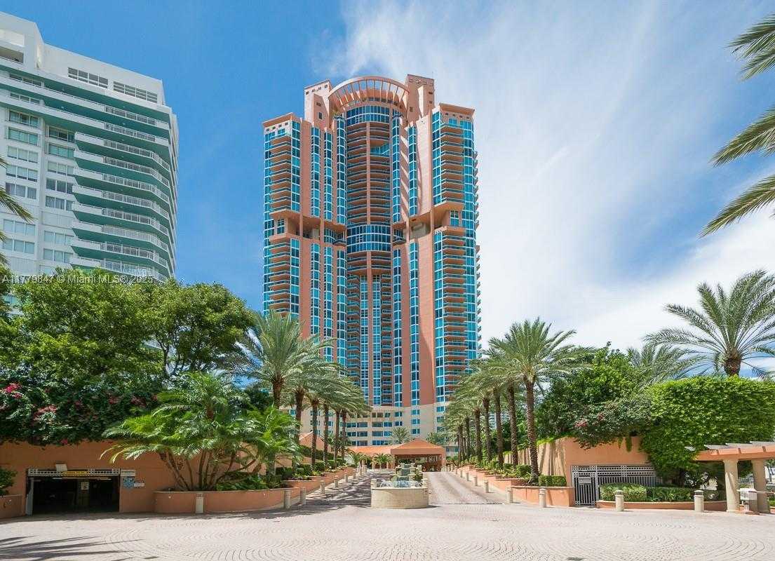 Small Image of 300 SOUTH POINTE DR #1502, Miami Beach Number 36