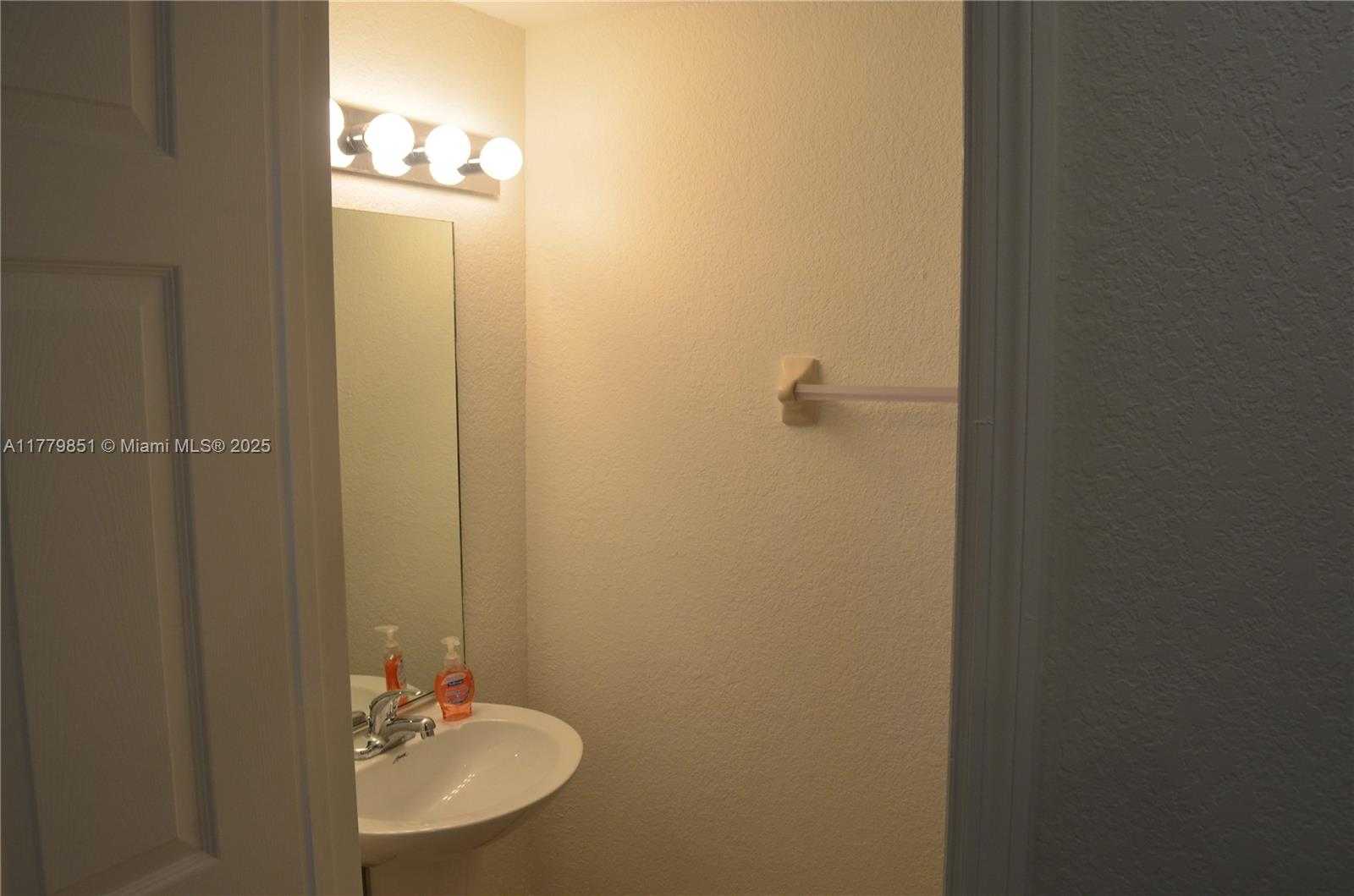 Small Image of 10902 NORTH WEST 83RD ST #203, Doral Number 17