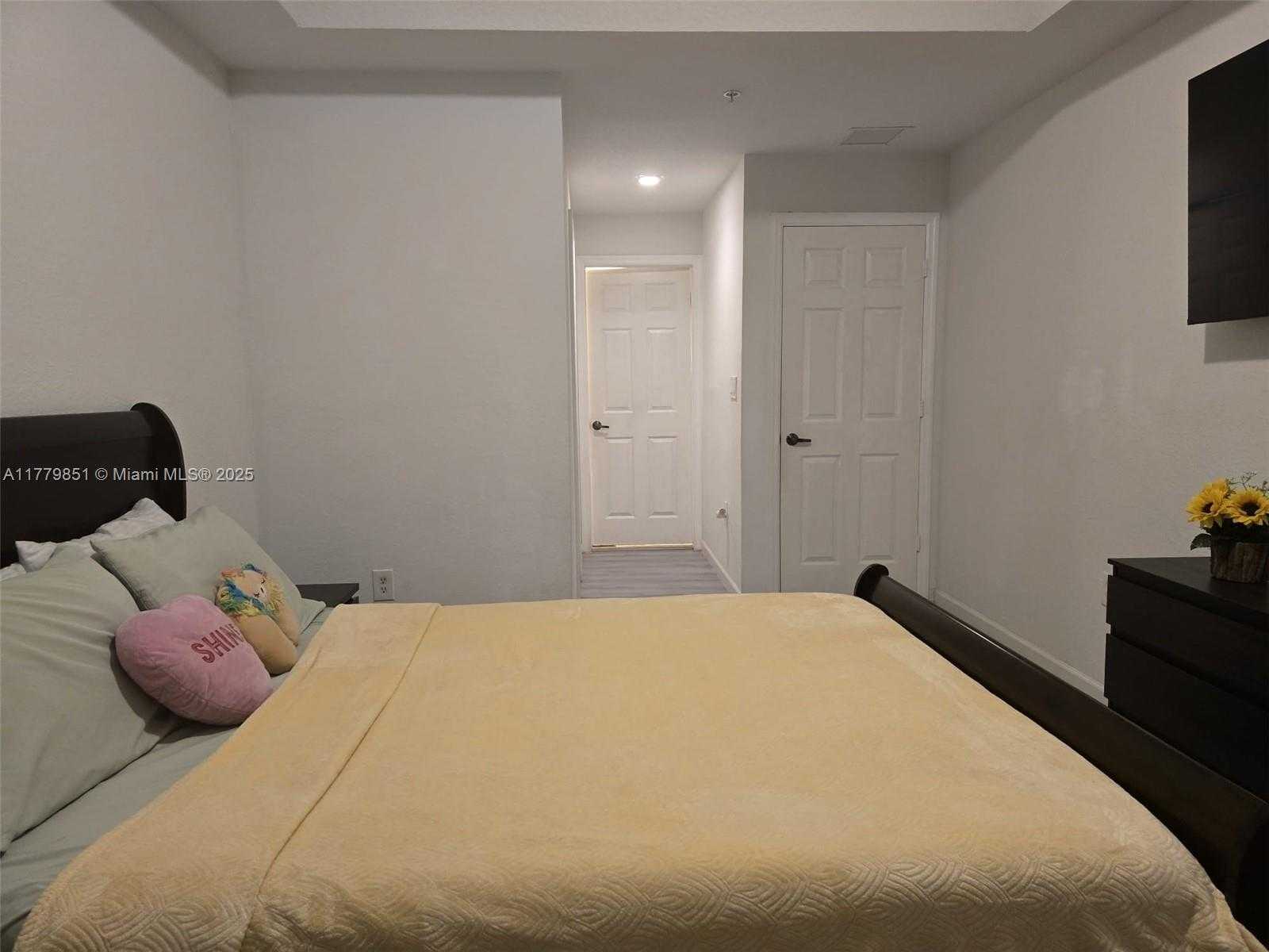 Small Image of 10902 NORTH WEST 83RD ST #203, Doral Number 25