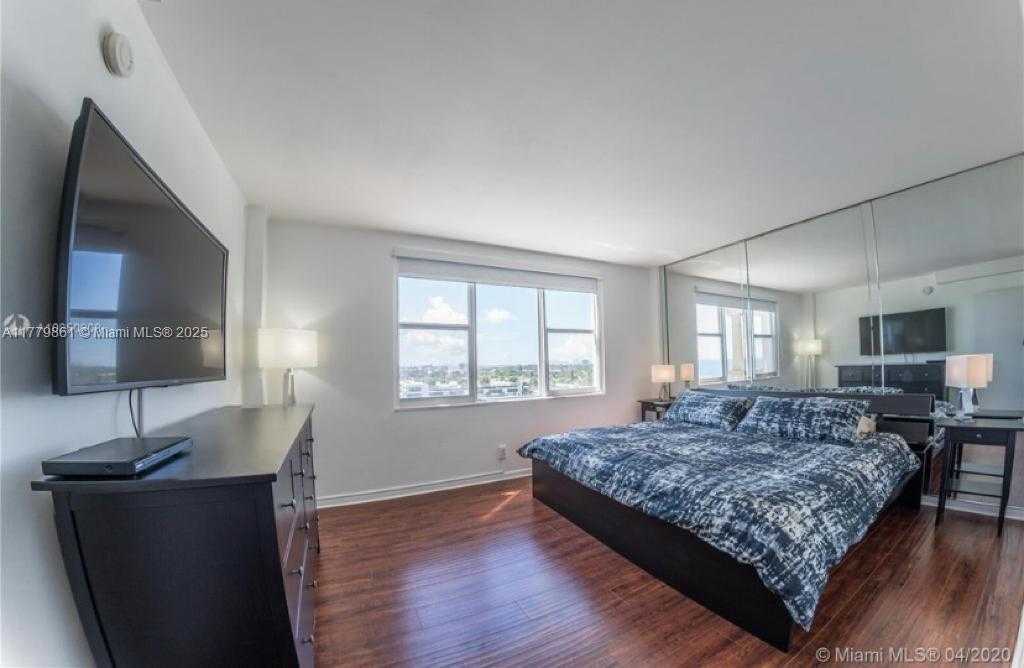 Small Image of 9195 COLLINS AVE #1014, Surfside Number 3