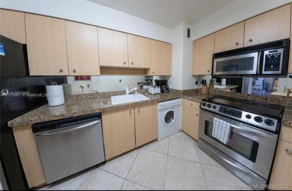 Small Image of 9195 COLLINS AVE #1014, Surfside Number 5