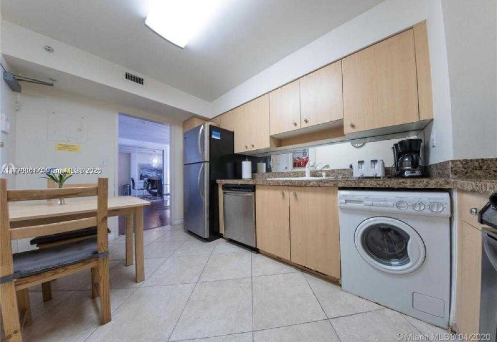 Small Image of 9195 COLLINS AVE #1014, Surfside Number 6