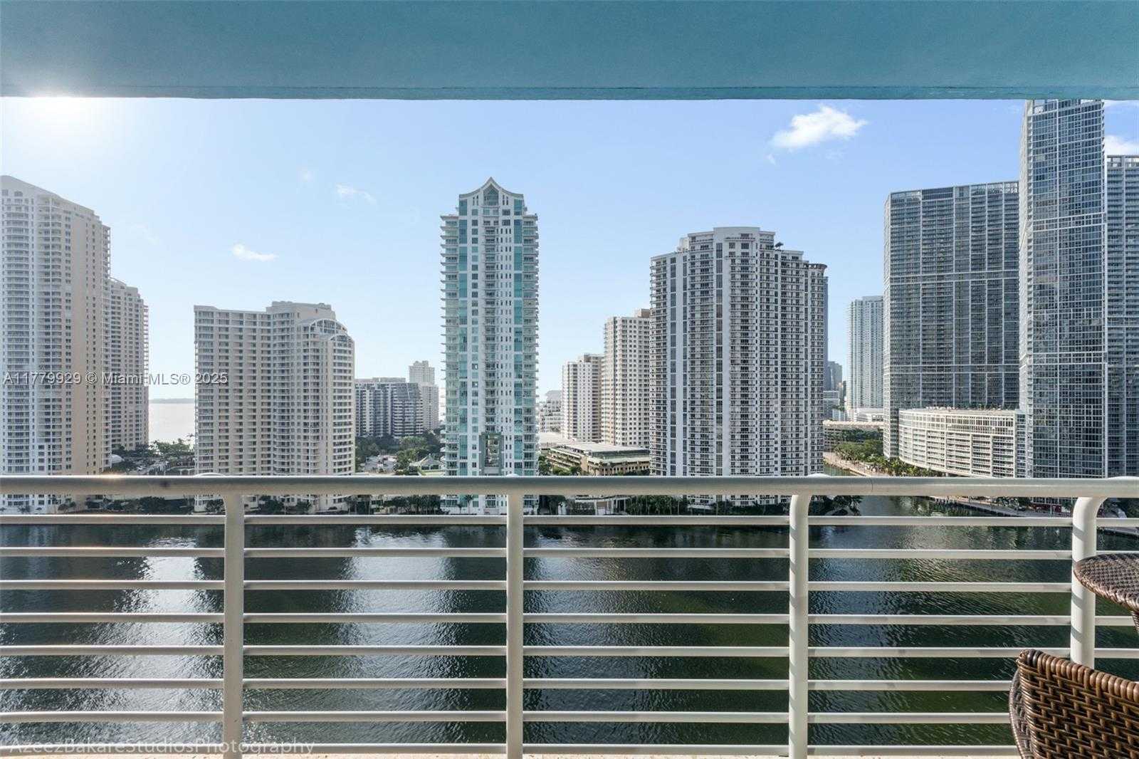 Small Image of 325 SOUTH BISCAYNE BLVD #621, Miami Number 2