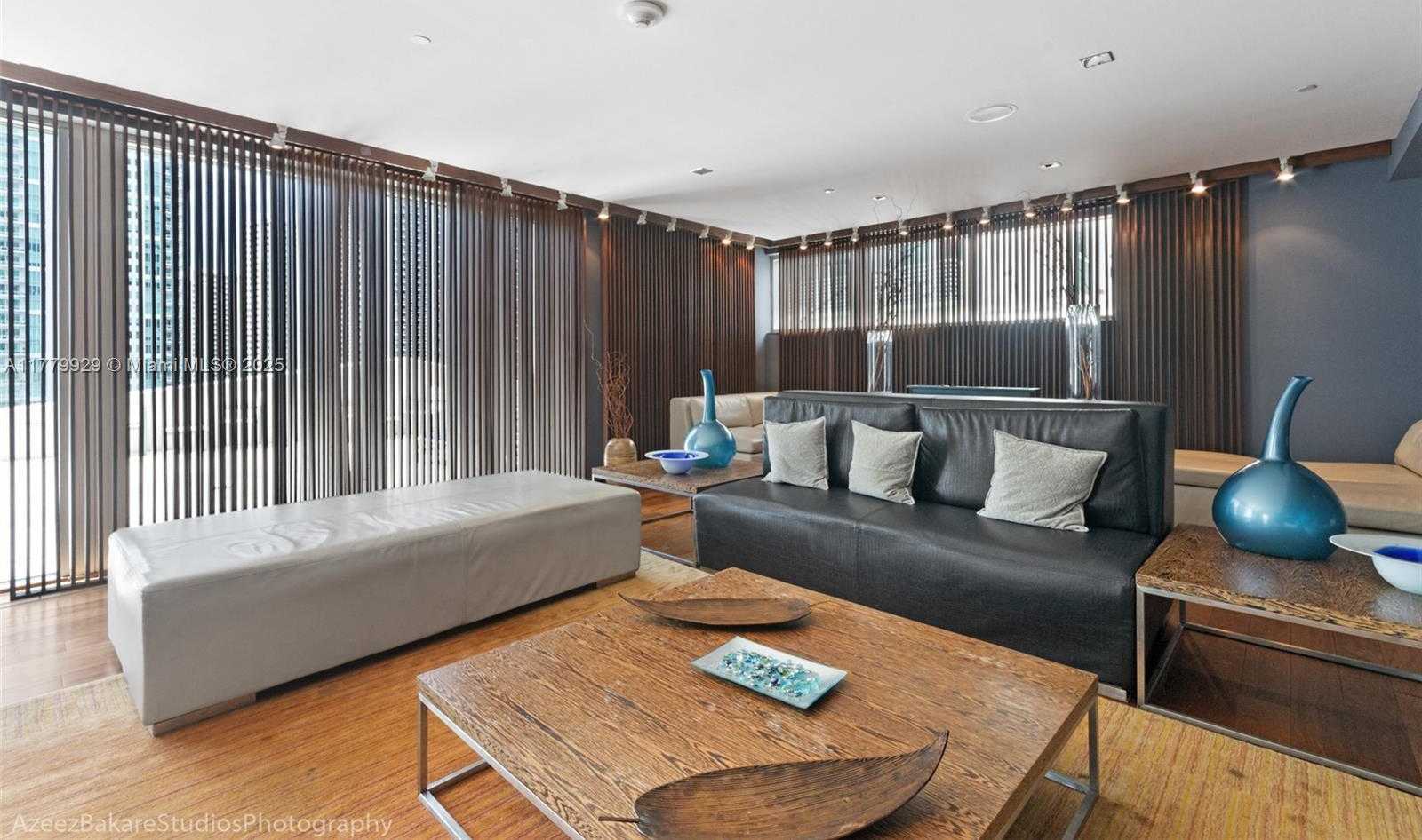 Small Image of 325 SOUTH BISCAYNE BLVD #621, Miami Number 20