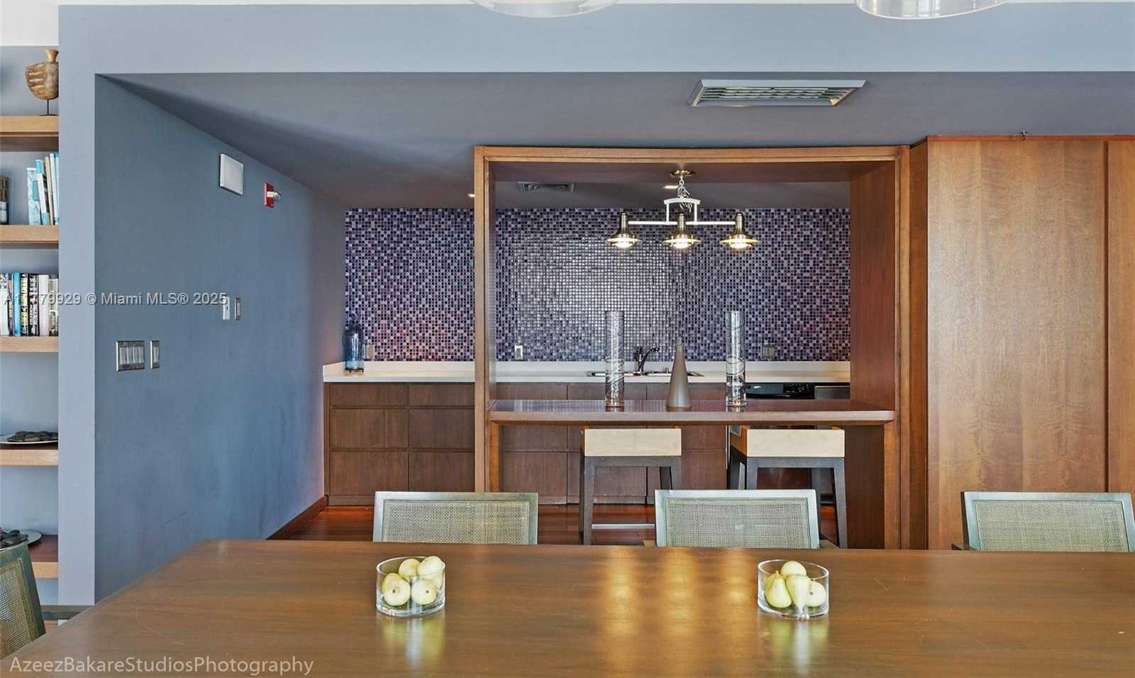 Small Image of 325 SOUTH BISCAYNE BLVD #621, Miami Number 25