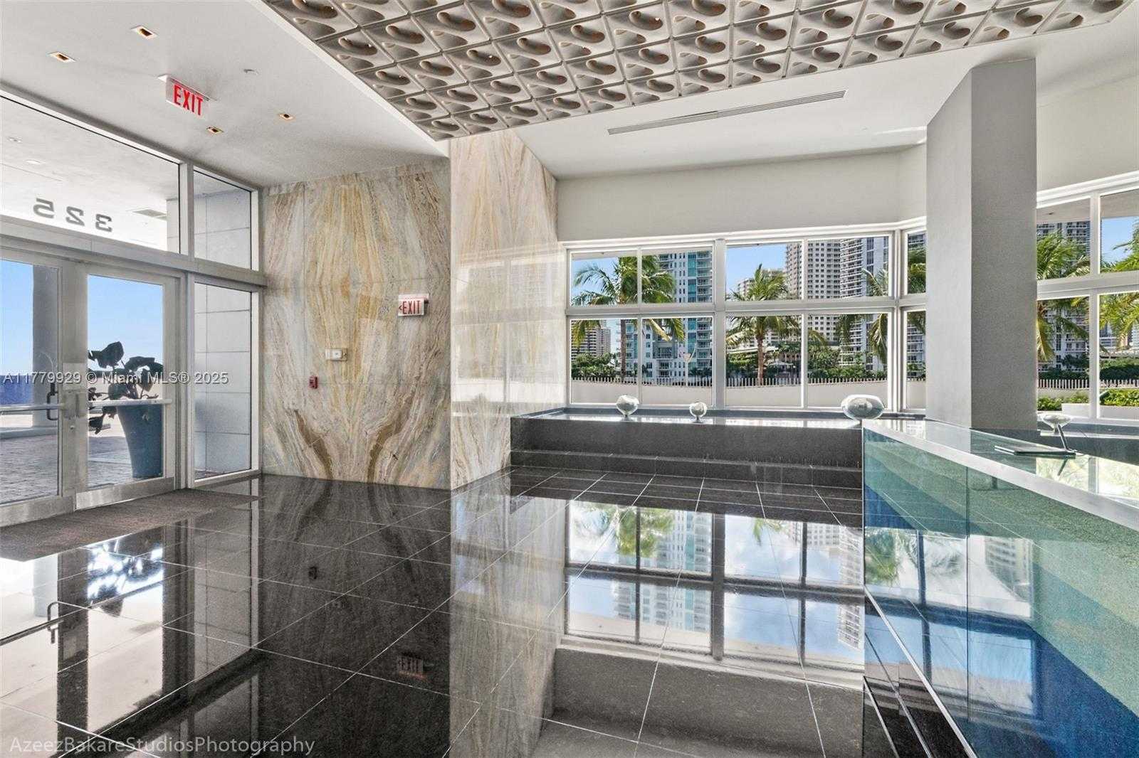 Small Image of 325 SOUTH BISCAYNE BLVD #621, Miami Number 36