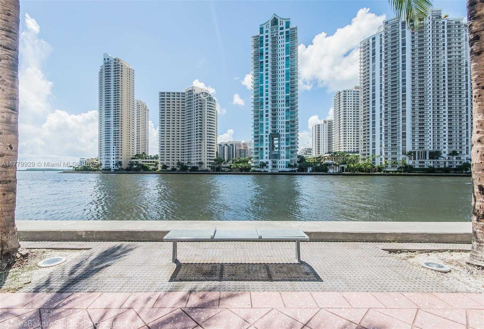 Small Image of 325 SOUTH BISCAYNE BLVD #621, Miami Number 47