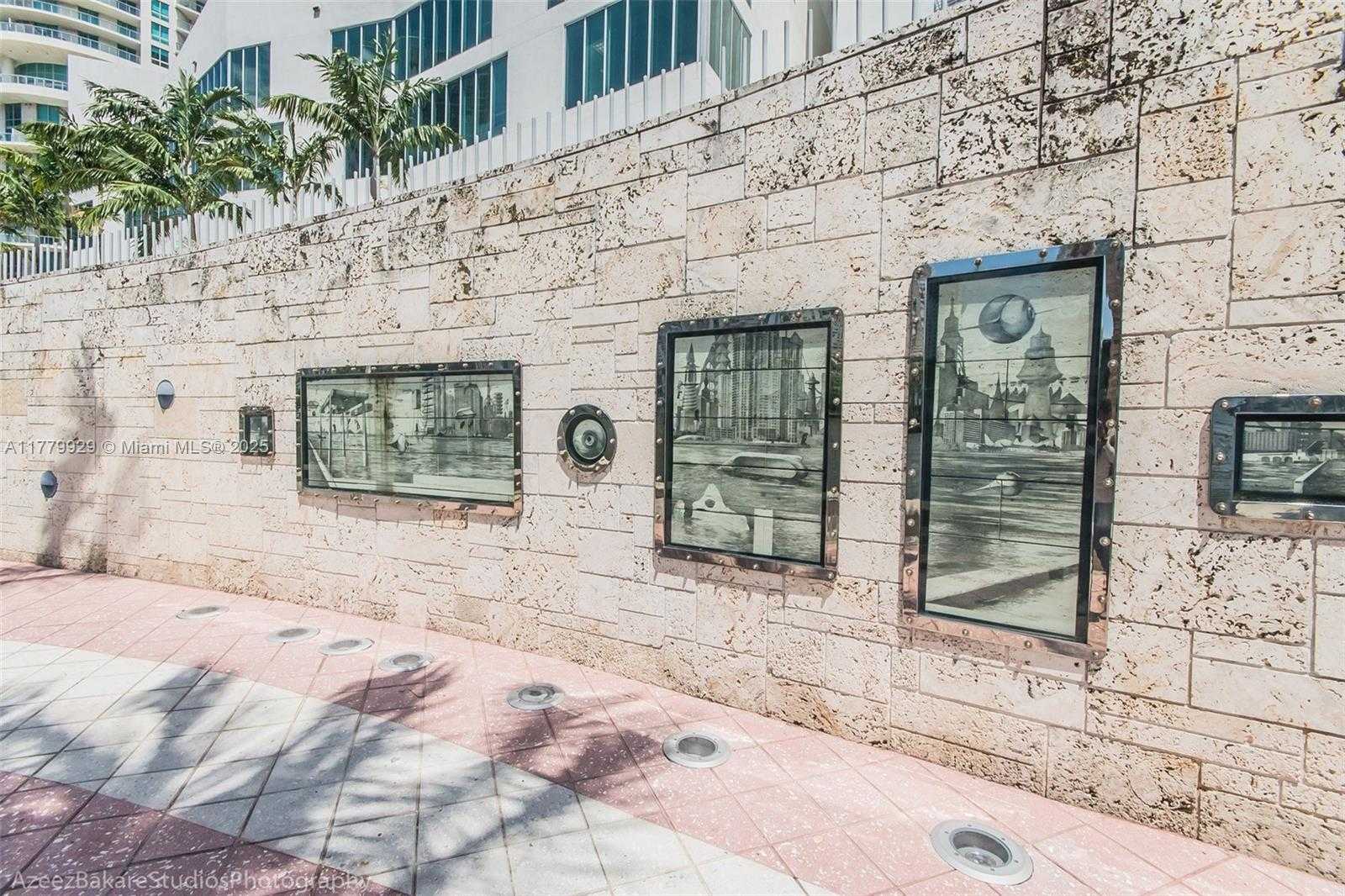 Small Image of 325 SOUTH BISCAYNE BLVD #621, Miami Number 48