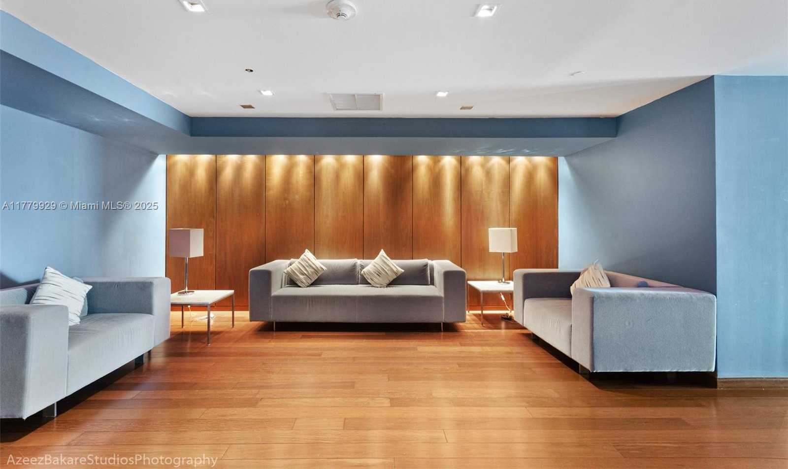 Small Image of 325 SOUTH BISCAYNE BLVD #621, Miami Number 7