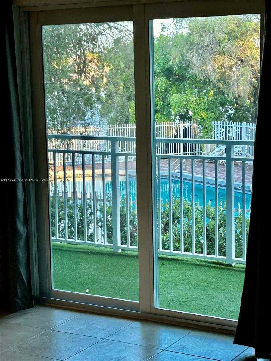 Small Image of 9375 FONTAINEBLEAU BLVD #L217, Miami Number 18