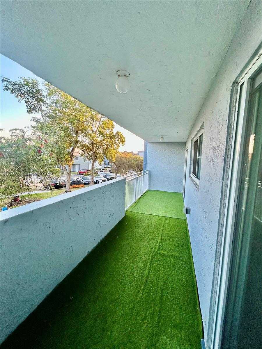 Small Image of 9375 FONTAINEBLEAU BLVD #L217, Miami Number 21