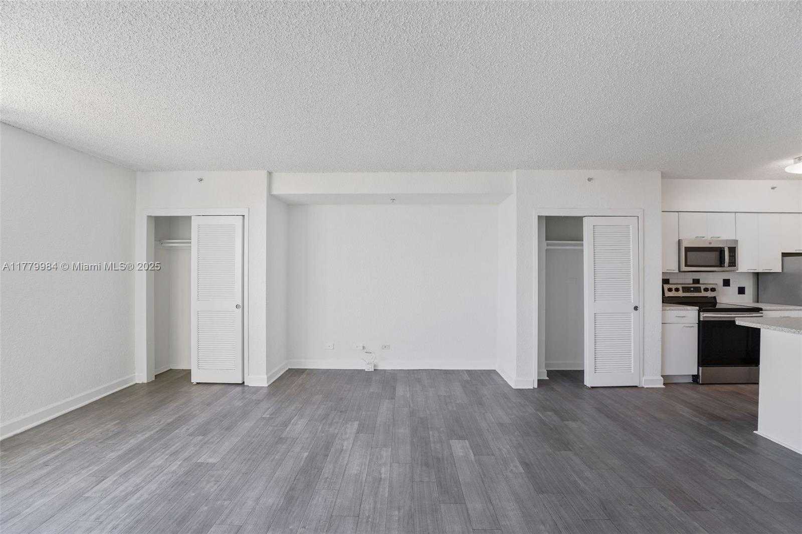 Small Image of 1500 BAY RD #S-1476, Miami Beach Number 14