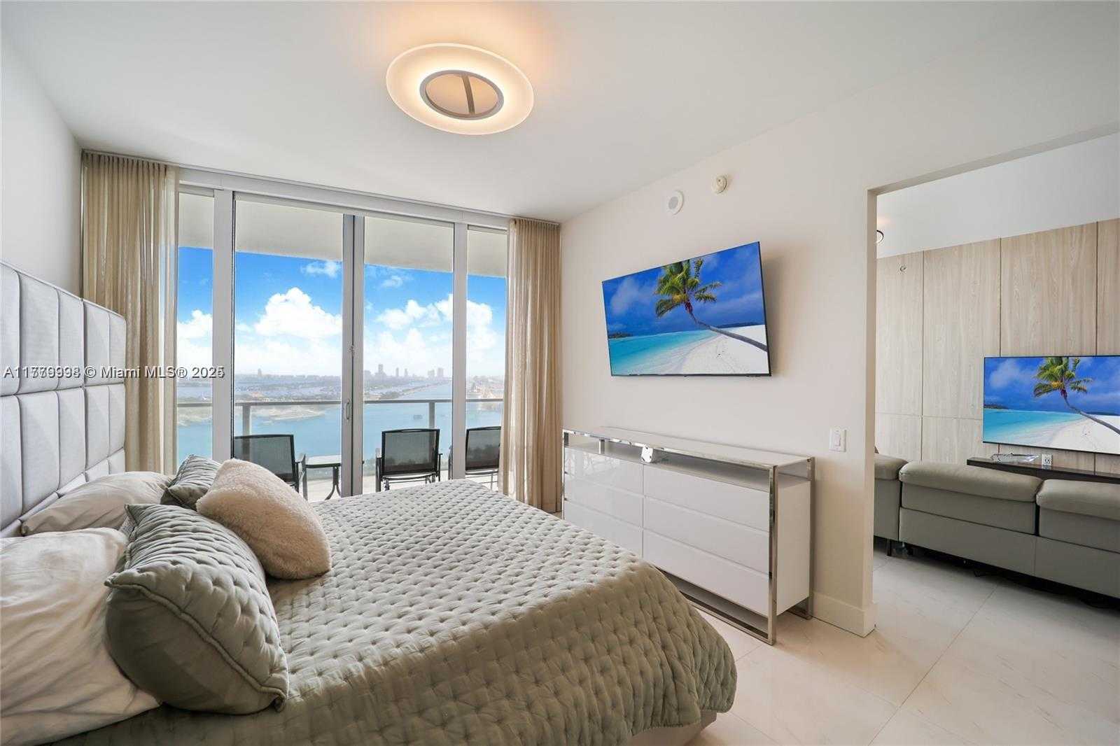 Small Image of 1100 BISCAYNE BLVD #3004, Miami Number 7