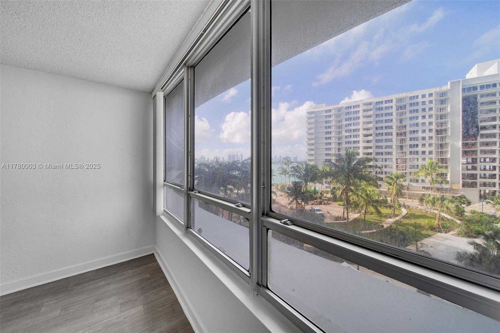 Small Image of 1500 BAY RD #S-0354, Miami Beach Number 11