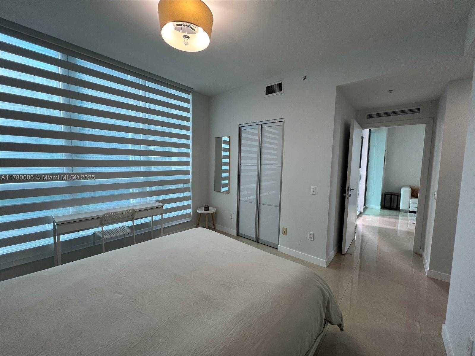 Small Image of 300 SOUTH BISCAYNE BLVD #1701, Miami Number 11