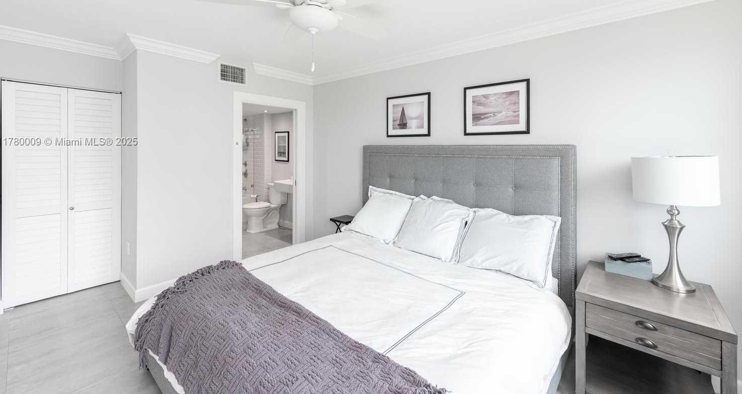 Small Image of 90 ALTON RD #1102, Miami Beach Number 10