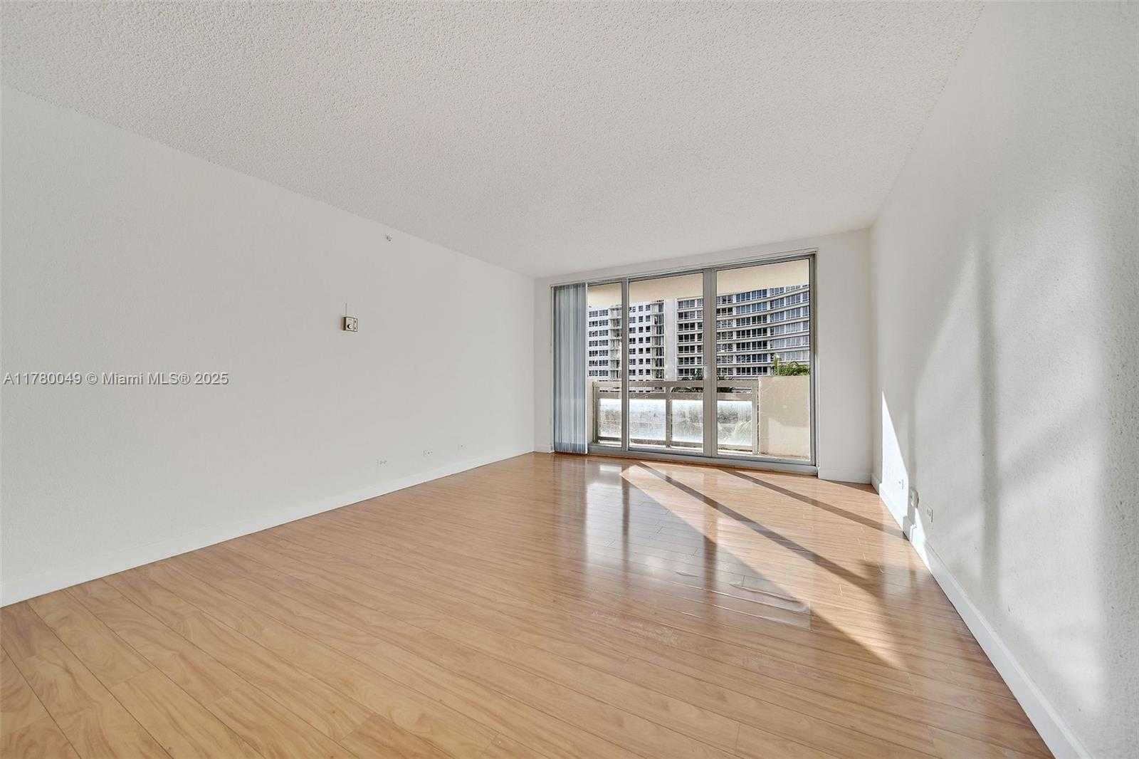Small Image of 1500 BAY RD #S-1266, Miami Beach Number 15