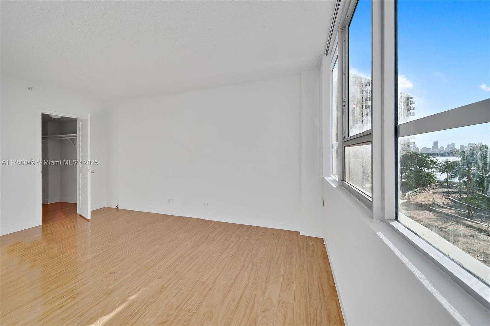 Small Image of 1500 BAY RD #S-1266, Miami Beach Number 19