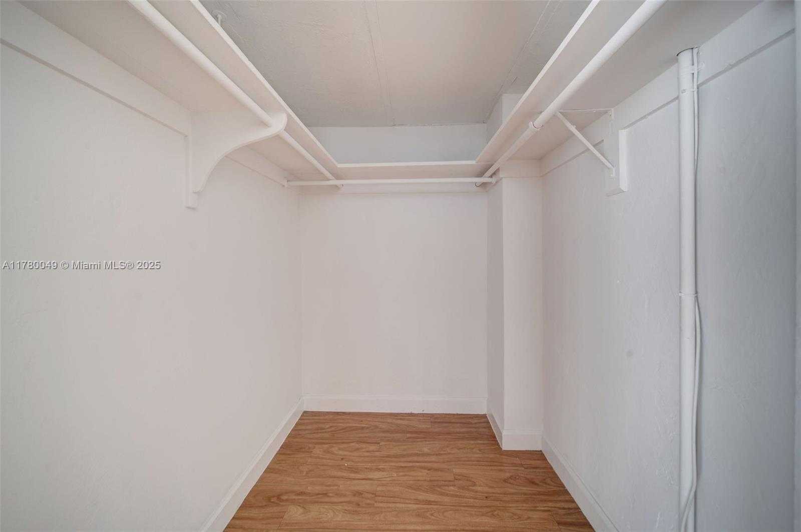 Small Image of 1500 BAY RD #S-1266, Miami Beach Number 21