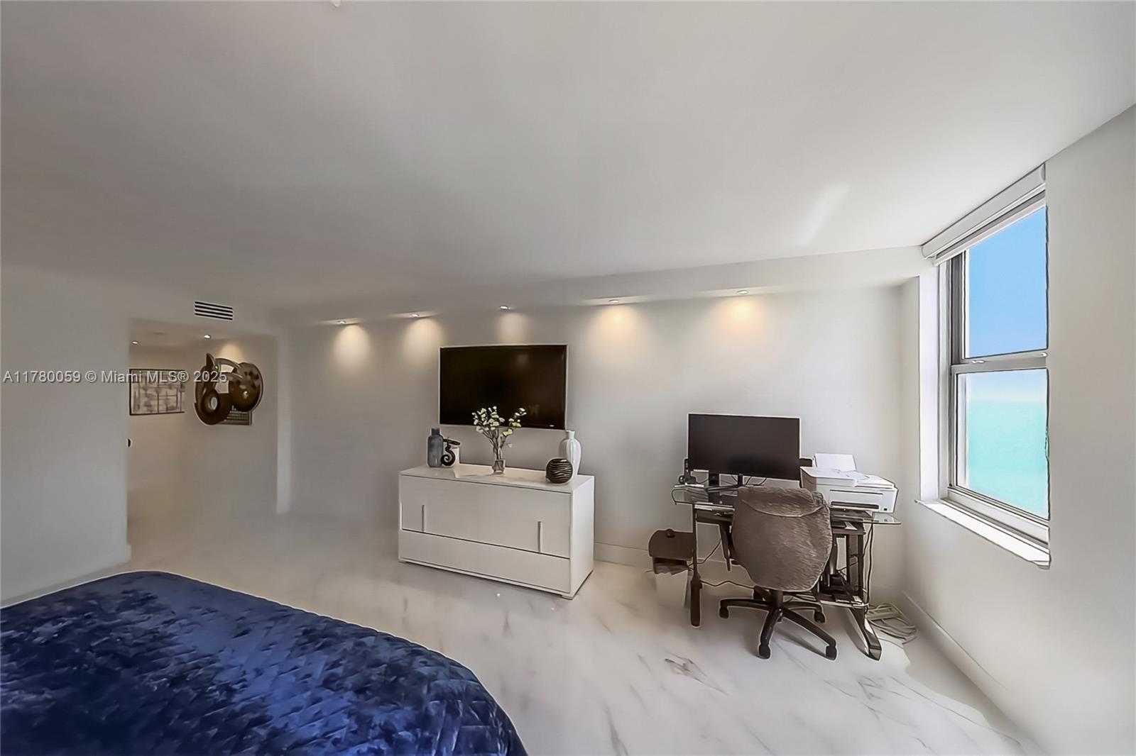 Small Image of 1912 SOUTH OCEAN DR #17A, Hallandale Beach Number 20