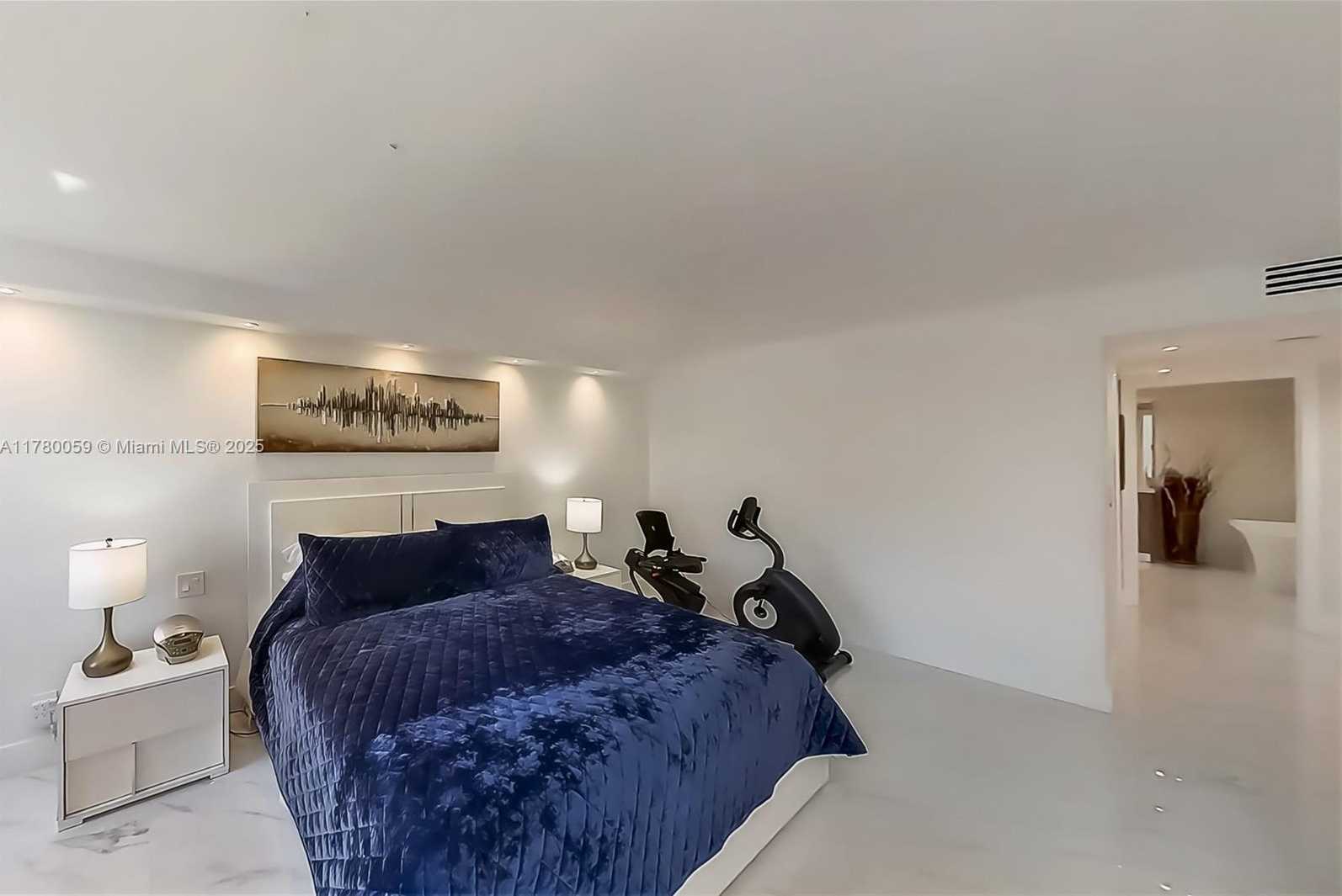 Small Image of 1912 SOUTH OCEAN DR #17A, Hallandale Beach Number 22