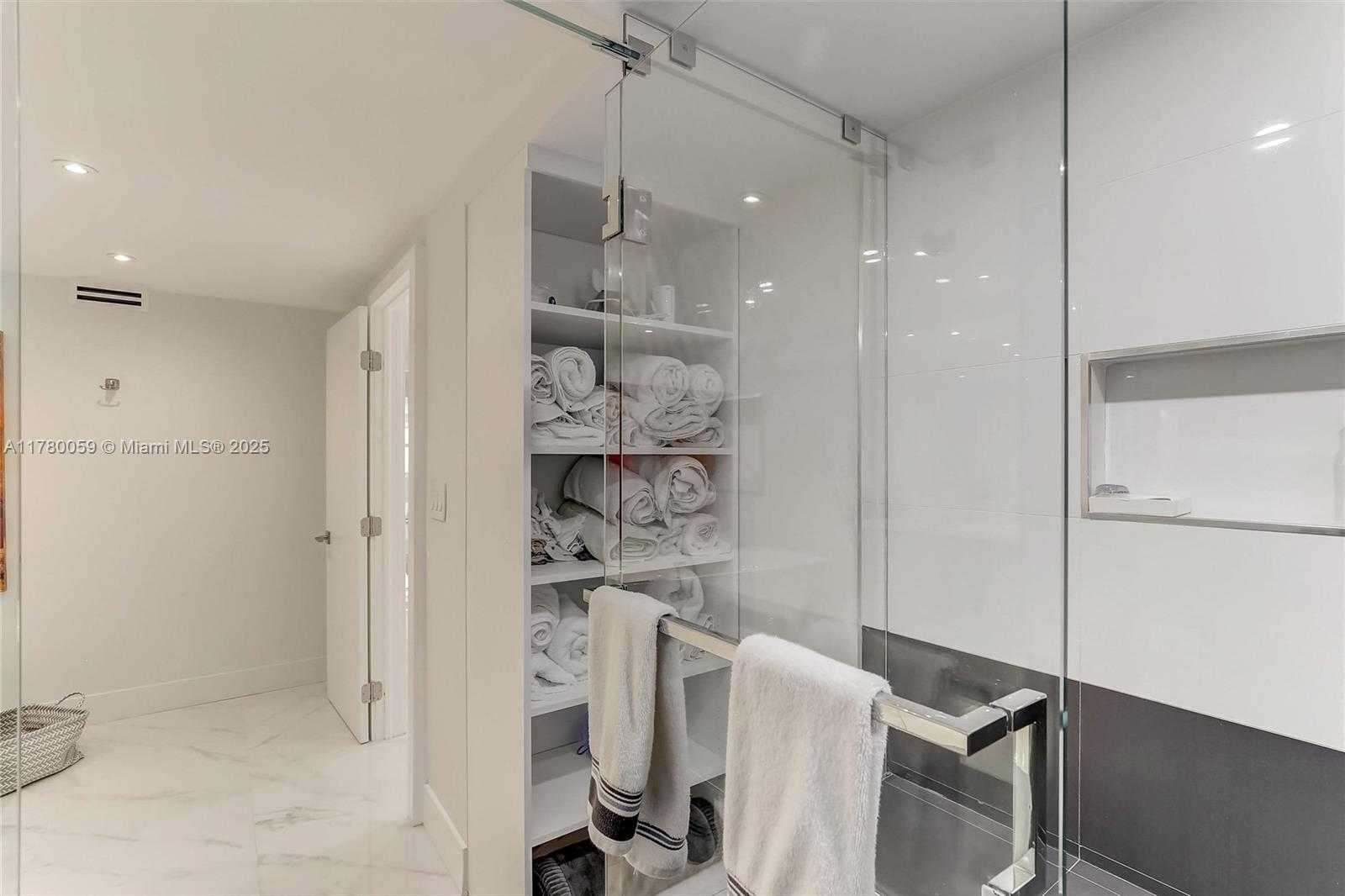 Small Image of 1912 SOUTH OCEAN DR #17A, Hallandale Beach Number 31