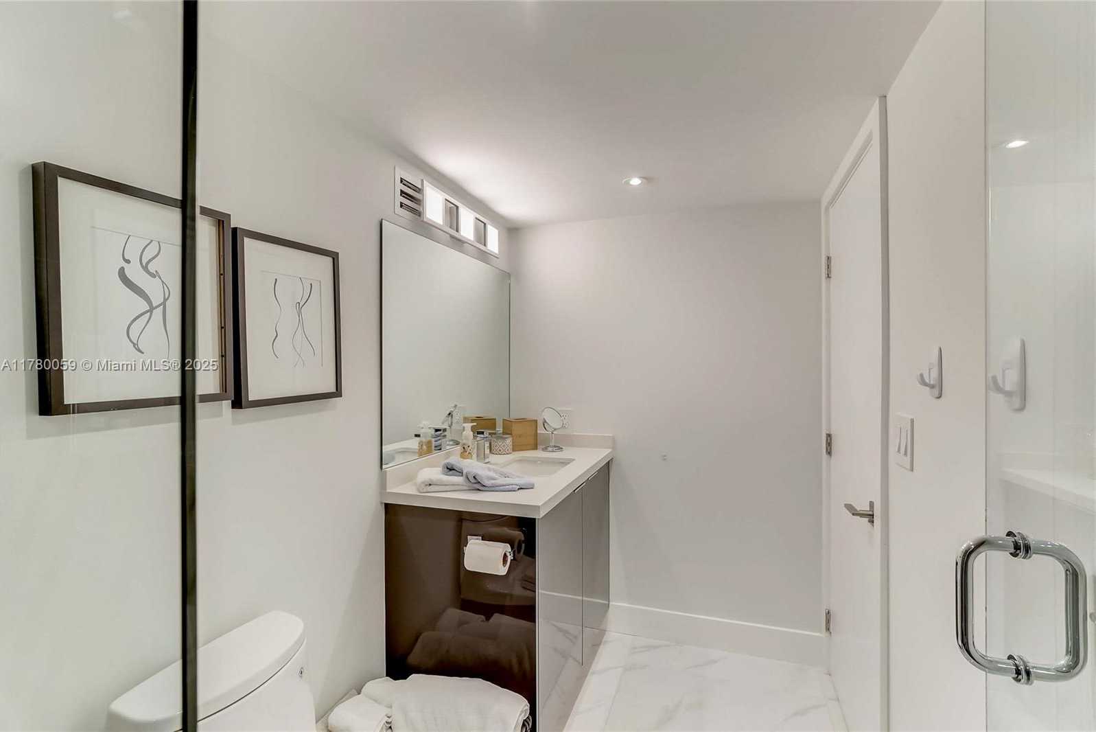 Small Image of 1912 SOUTH OCEAN DR #17A, Hallandale Beach Number 40