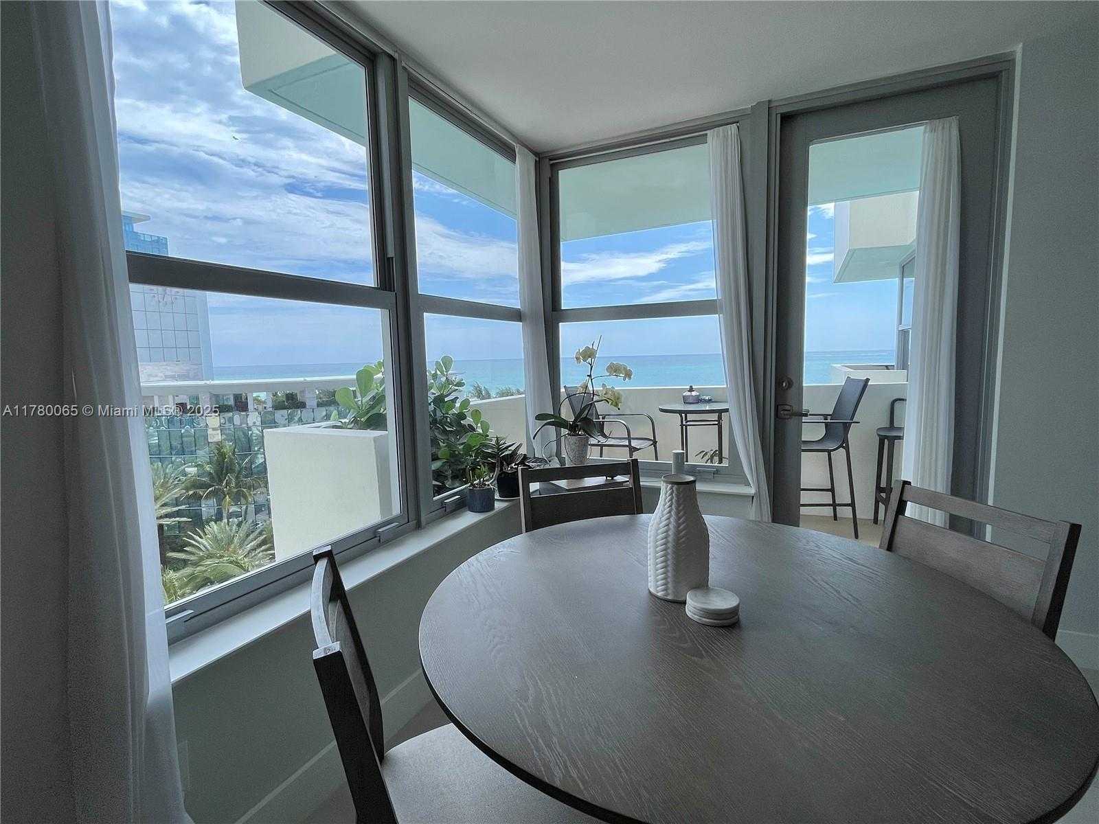 Small Image of 2899 COLLINS AVE #917, Miami Beach Number 11