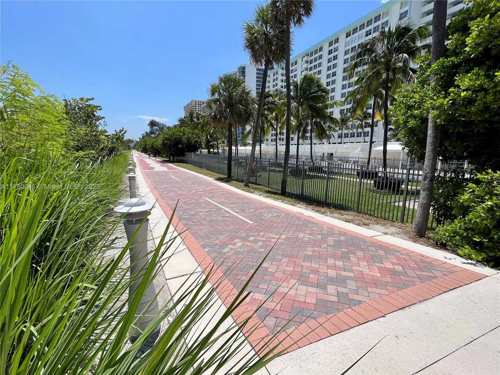 Small Image of 2899 COLLINS AVE #917, Miami Beach Number 26