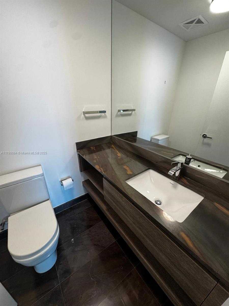 Small Image of 350 OCEAN DR #506N, Key Biscayne Number 13