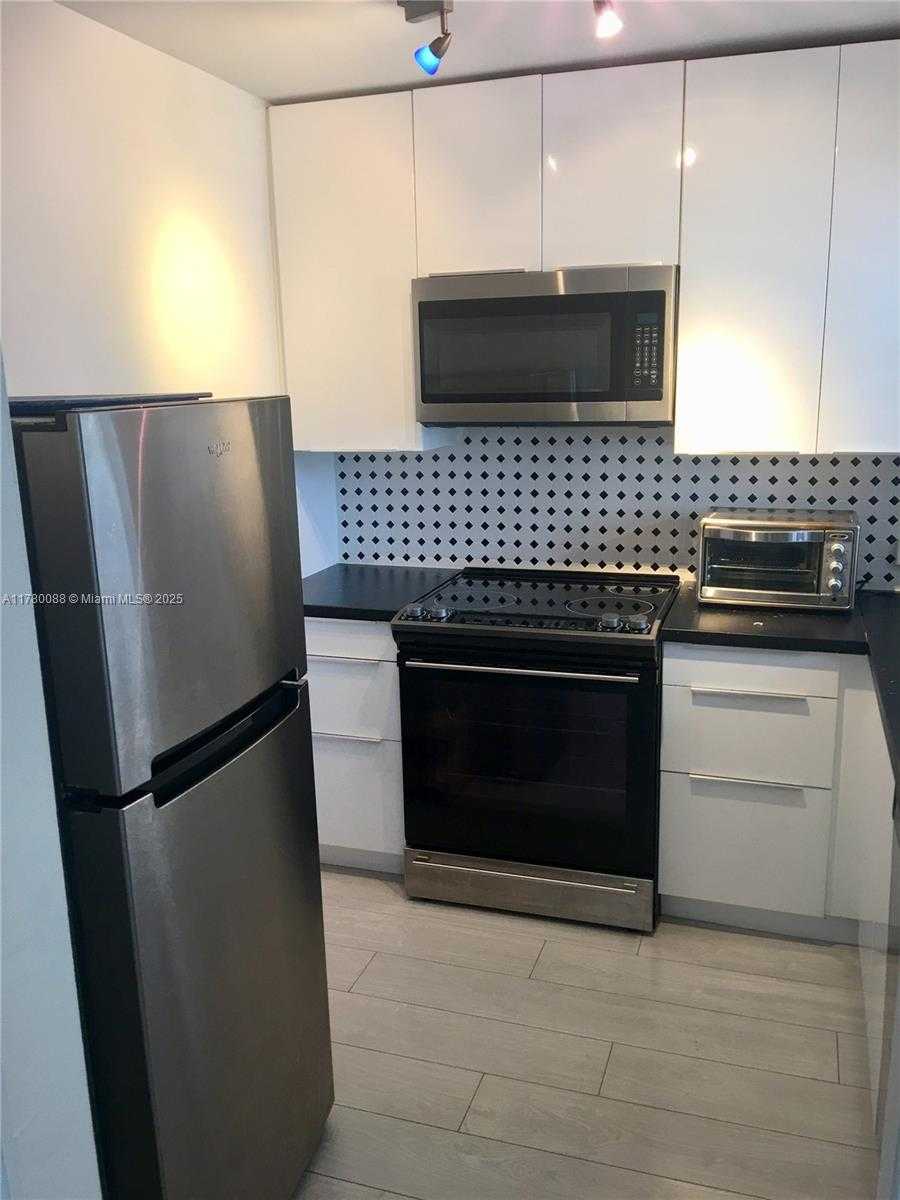 Small Image of 1610 LENOX AVE #416, Miami Beach Number 20