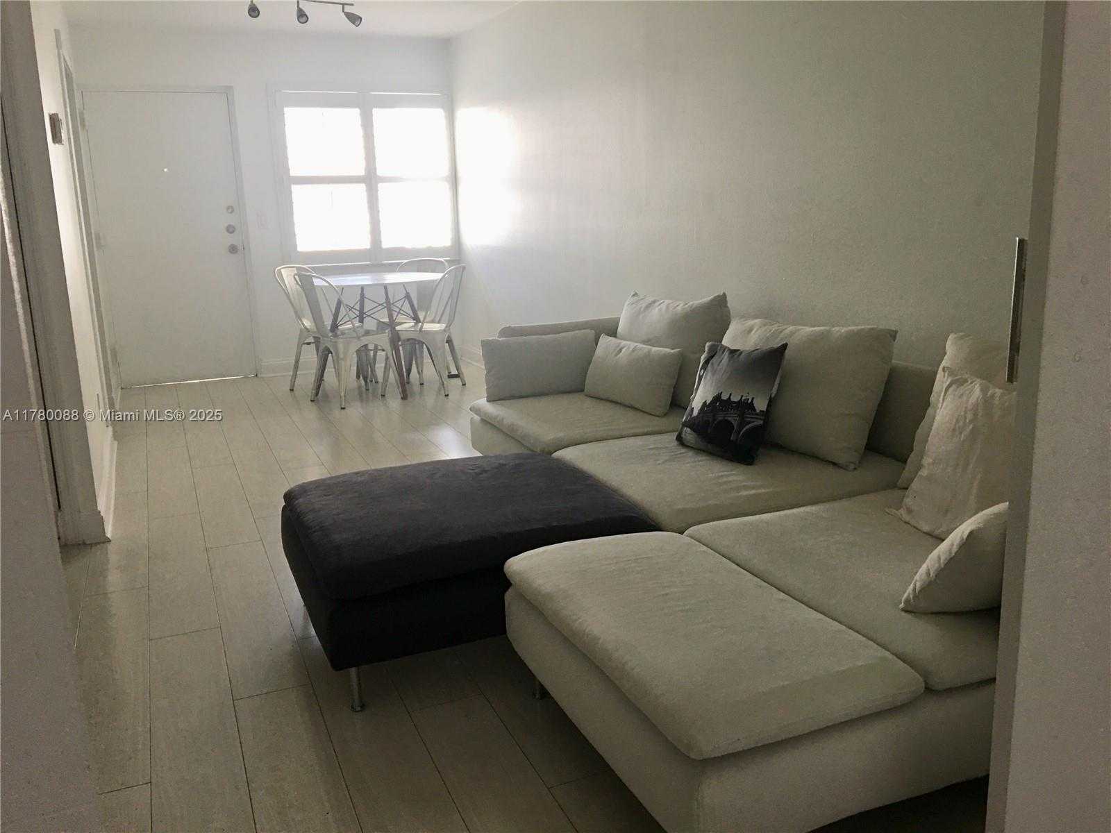 Small Image of 1610 LENOX AVE #416, Miami Beach Number 25