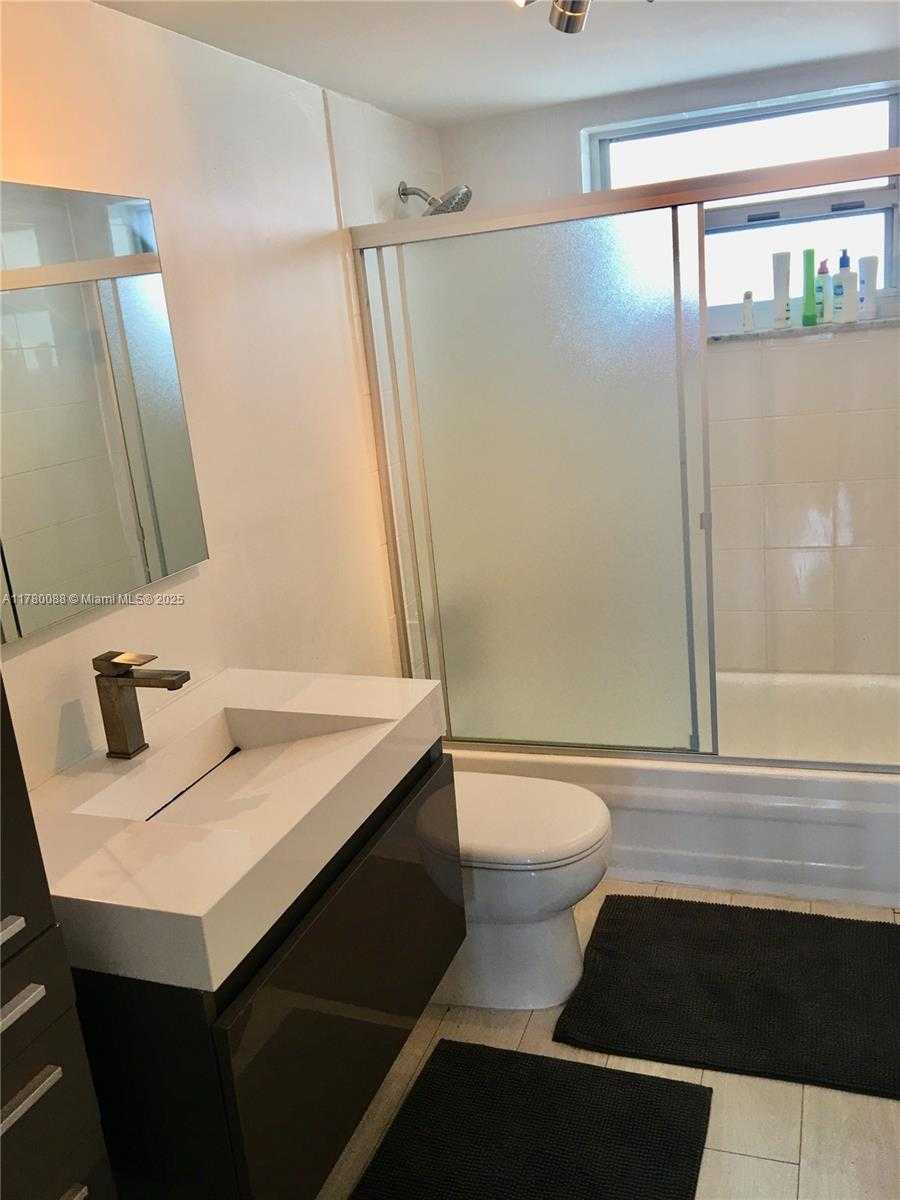 Small Image of 1610 LENOX AVE #416, Miami Beach Number 4