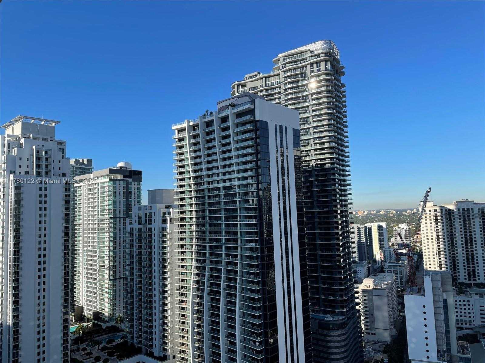 Small Image of 951 BRICKELL AVE #3703, Miami Number 12