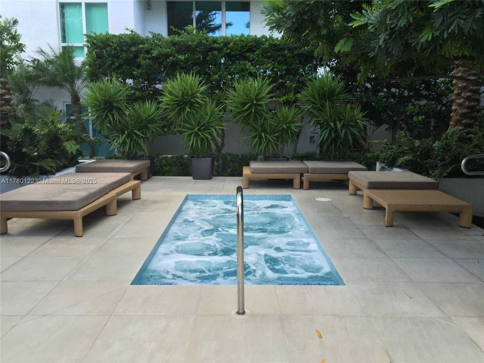 Small Image of 951 BRICKELL AVE #3703, Miami Number 23