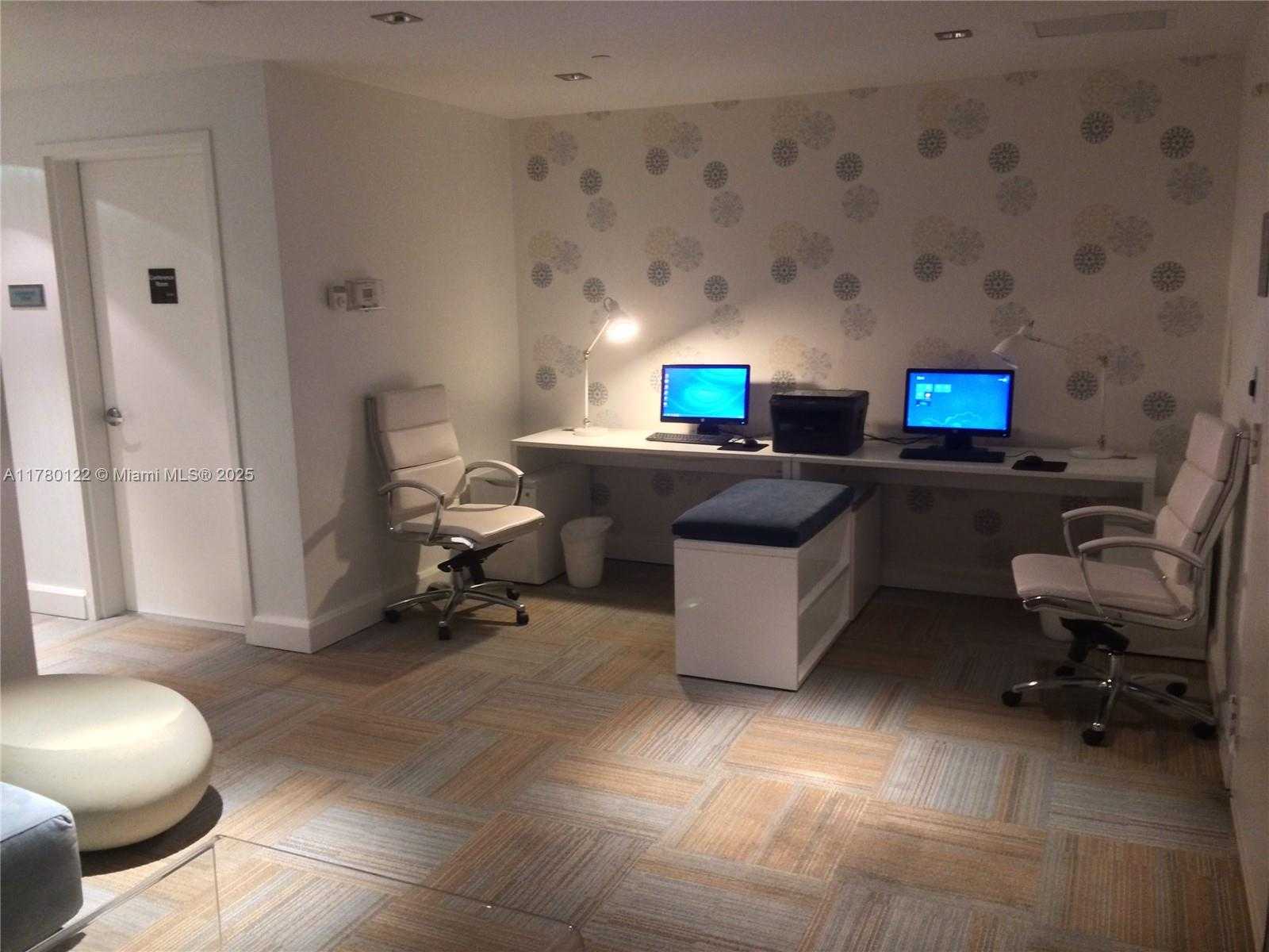 Small Image of 951 BRICKELL AVE #3703, Miami Number 38